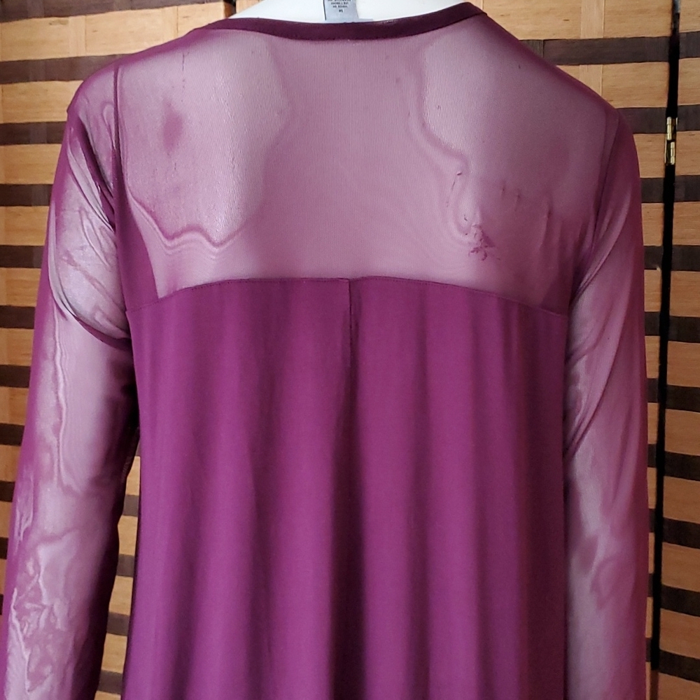 DKNY Asymmetrical mesh neckline/arms - Picture 7 of 9